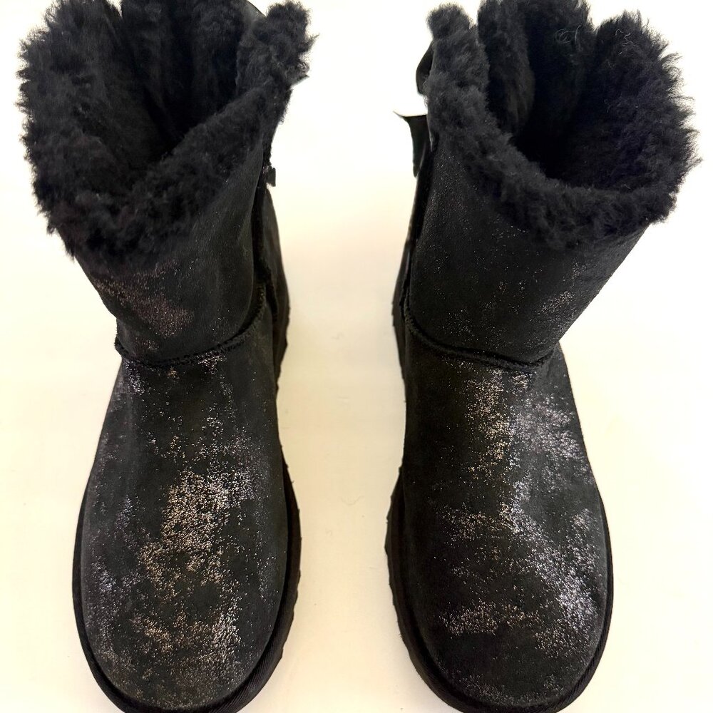 UGG Women's Mini Bailey Metallic Bow Glimmer Boot NWOT - Picture 2 of 7